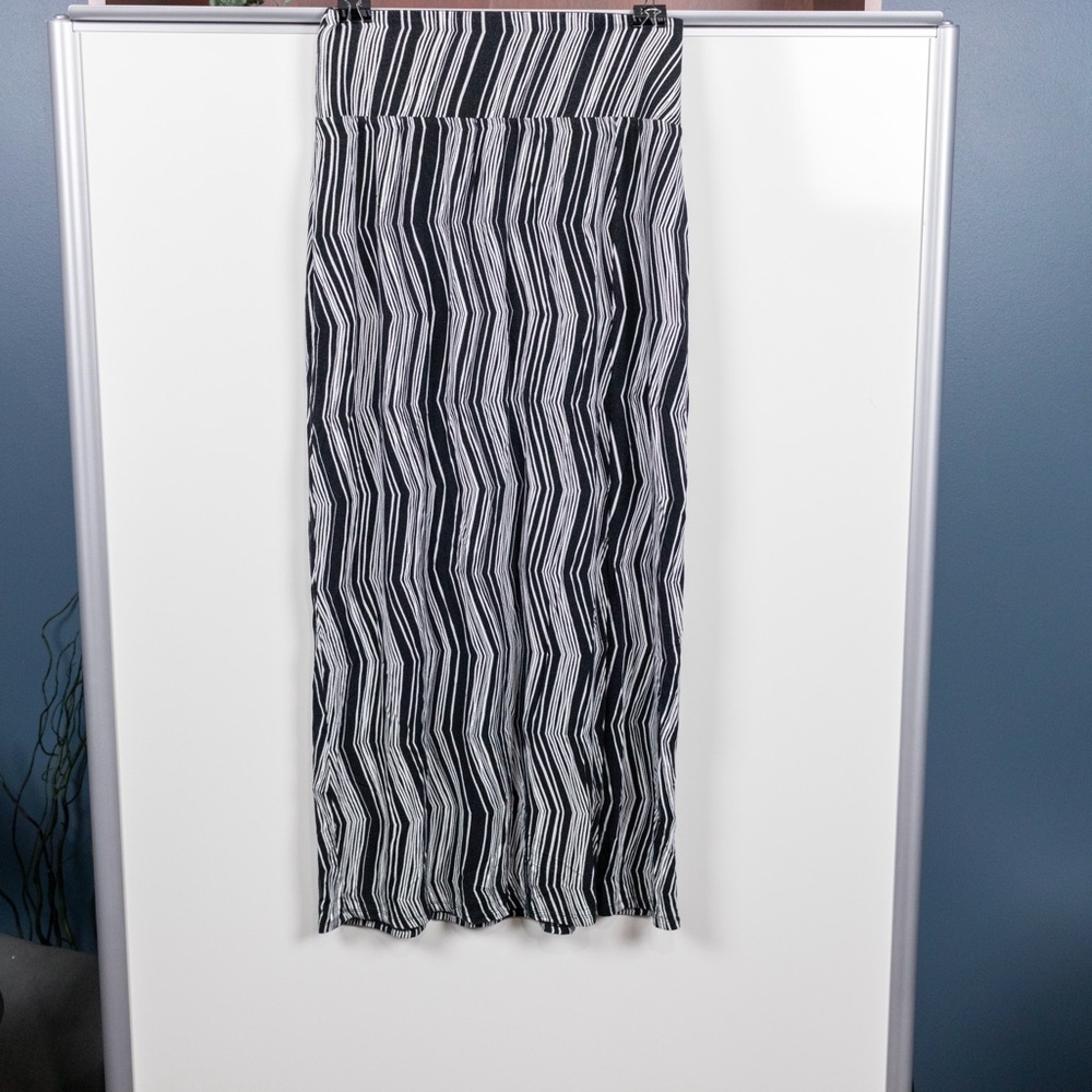 Zig Zag Print Apt 9 Maxi Skirt